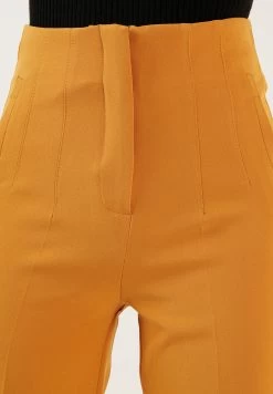 LELA Regular Fit - Broek - Mustard -LELA e79de222fda04f3ab497b03ef31c3a93