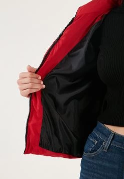 LELA Regular Fit - Winterjas - Red 10 LELA Regular Fit - Winterjas - Red -LELA f84ff25d0122426dab30c4ded0e6ace6